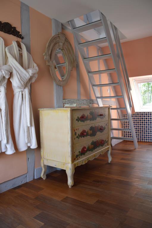 Bed and Breakfast La Grange Des Marettes Cléres Esterno foto
