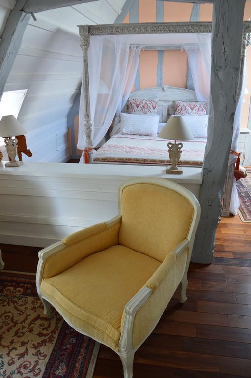 Bed and Breakfast La Grange Des Marettes Cléres Esterno foto