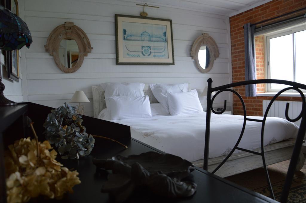 Bed and Breakfast La Grange Des Marettes Cléres Esterno foto