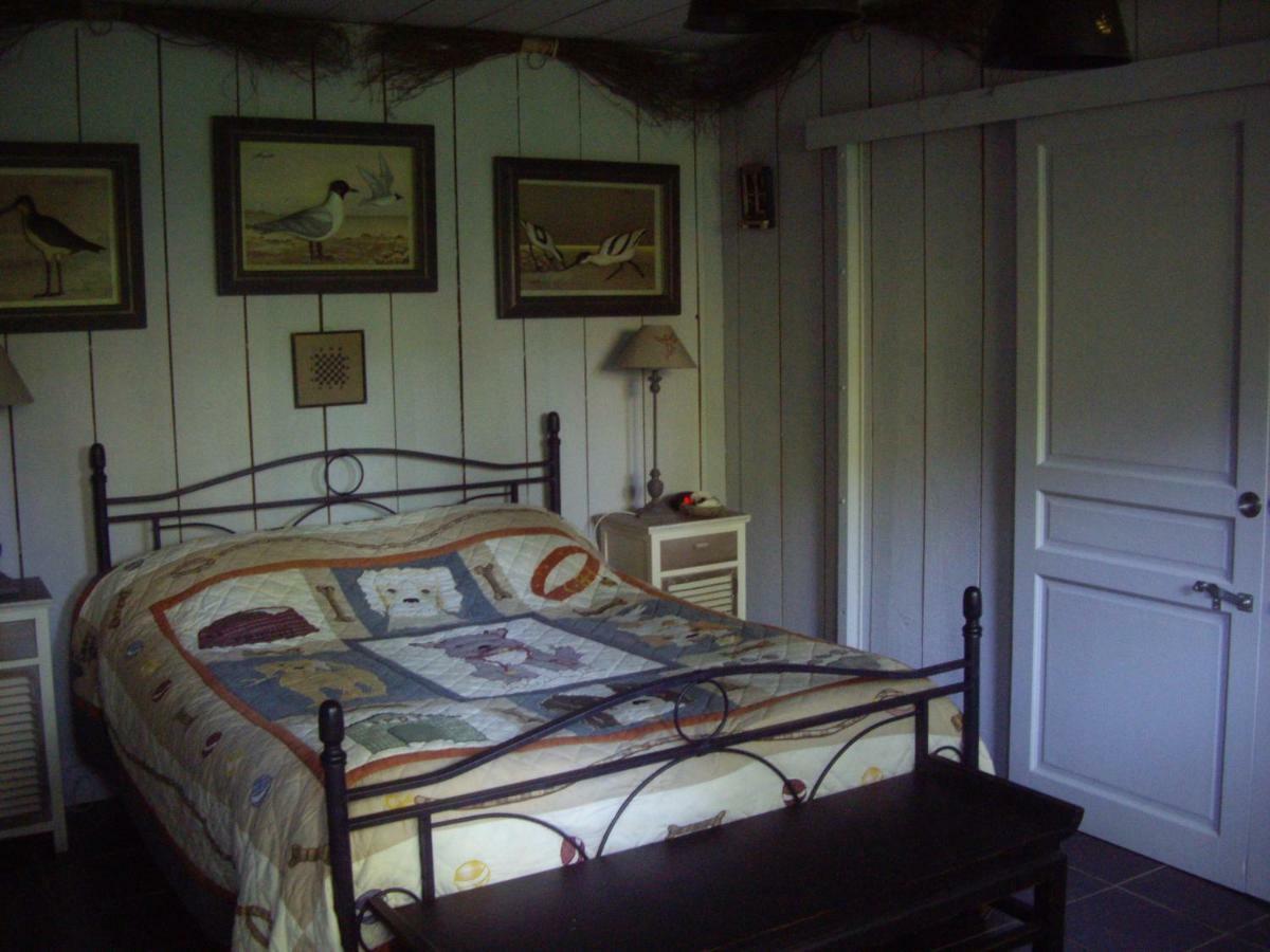 Bed and Breakfast La Grange Des Marettes Cléres Esterno foto