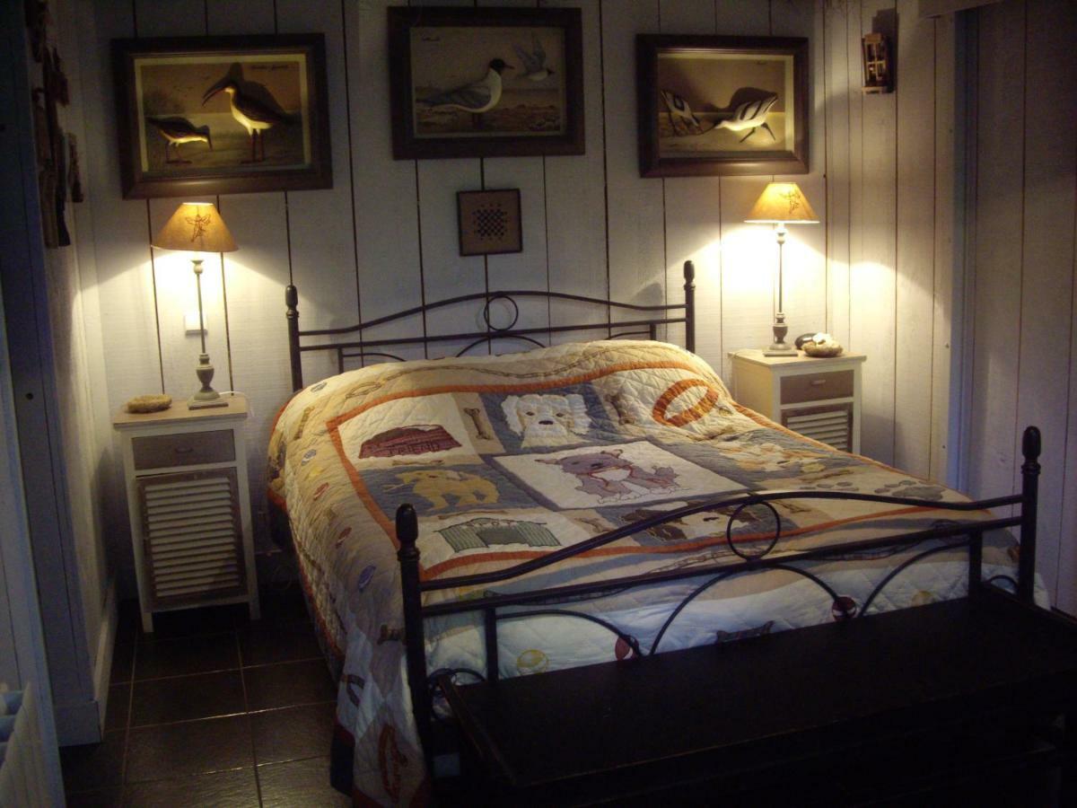 Bed and Breakfast La Grange Des Marettes Cléres Esterno foto